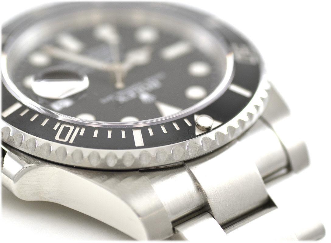 Bezel-Jam-Tangan